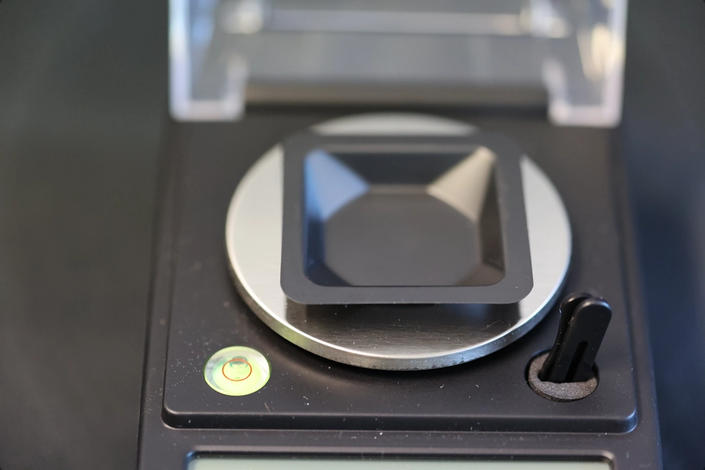Platillos de pesaje negros de laboratorio (10 unidades)<br data-mce-bogus="1"> - Imagen 2